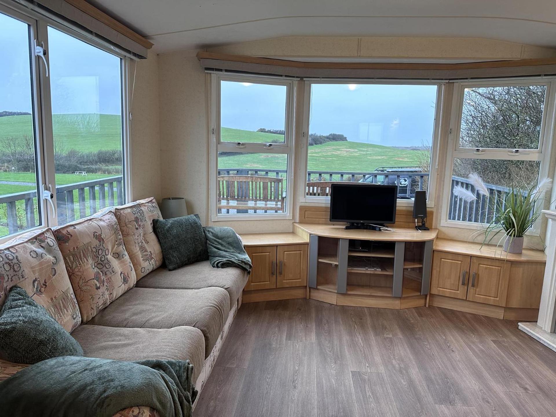 Captivating 2-Bed Static Caravan In Holyhead Llanfachraeth Extérieur photo