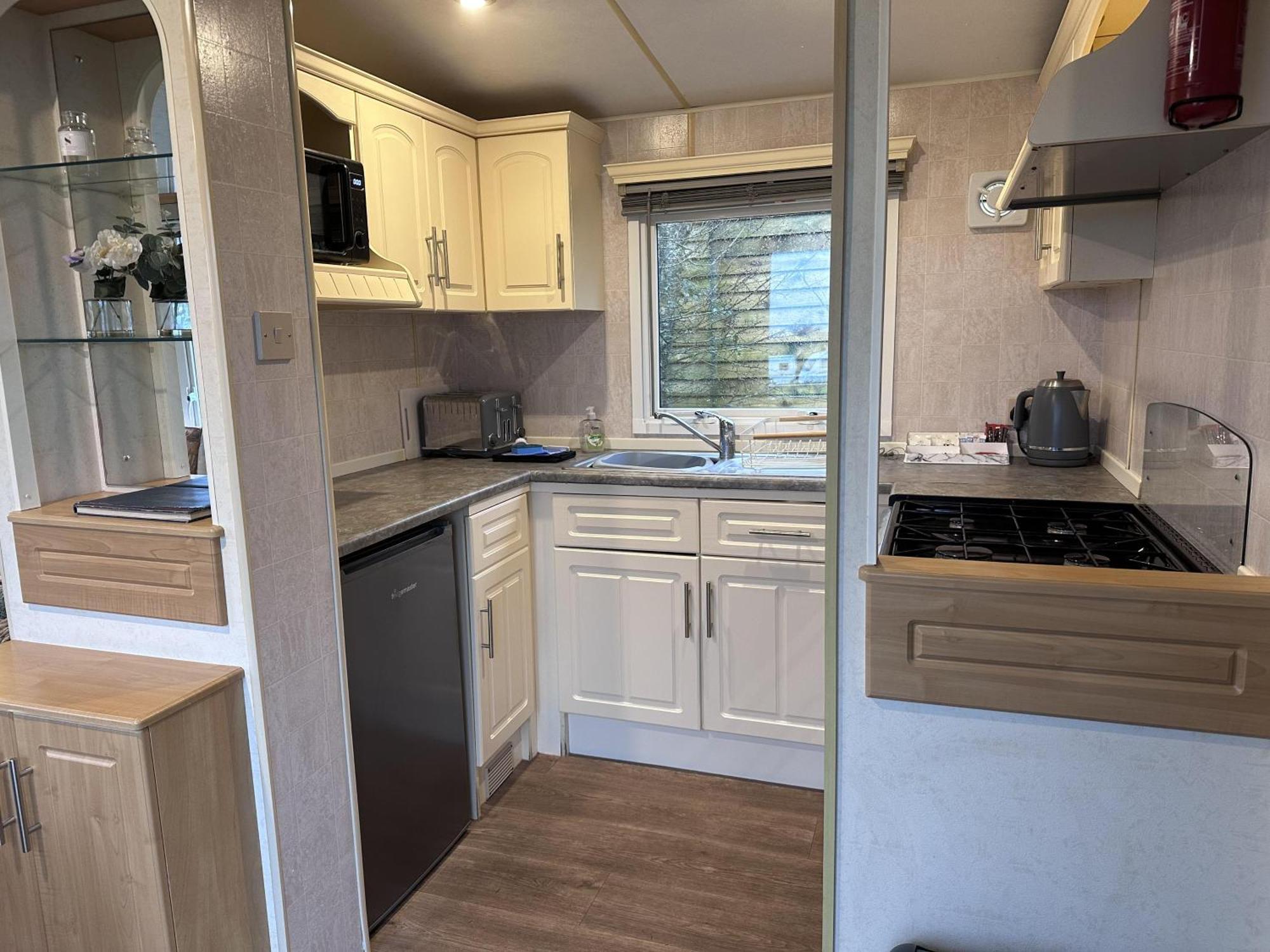 Captivating 2-Bed Static Caravan In Holyhead Llanfachraeth Extérieur photo