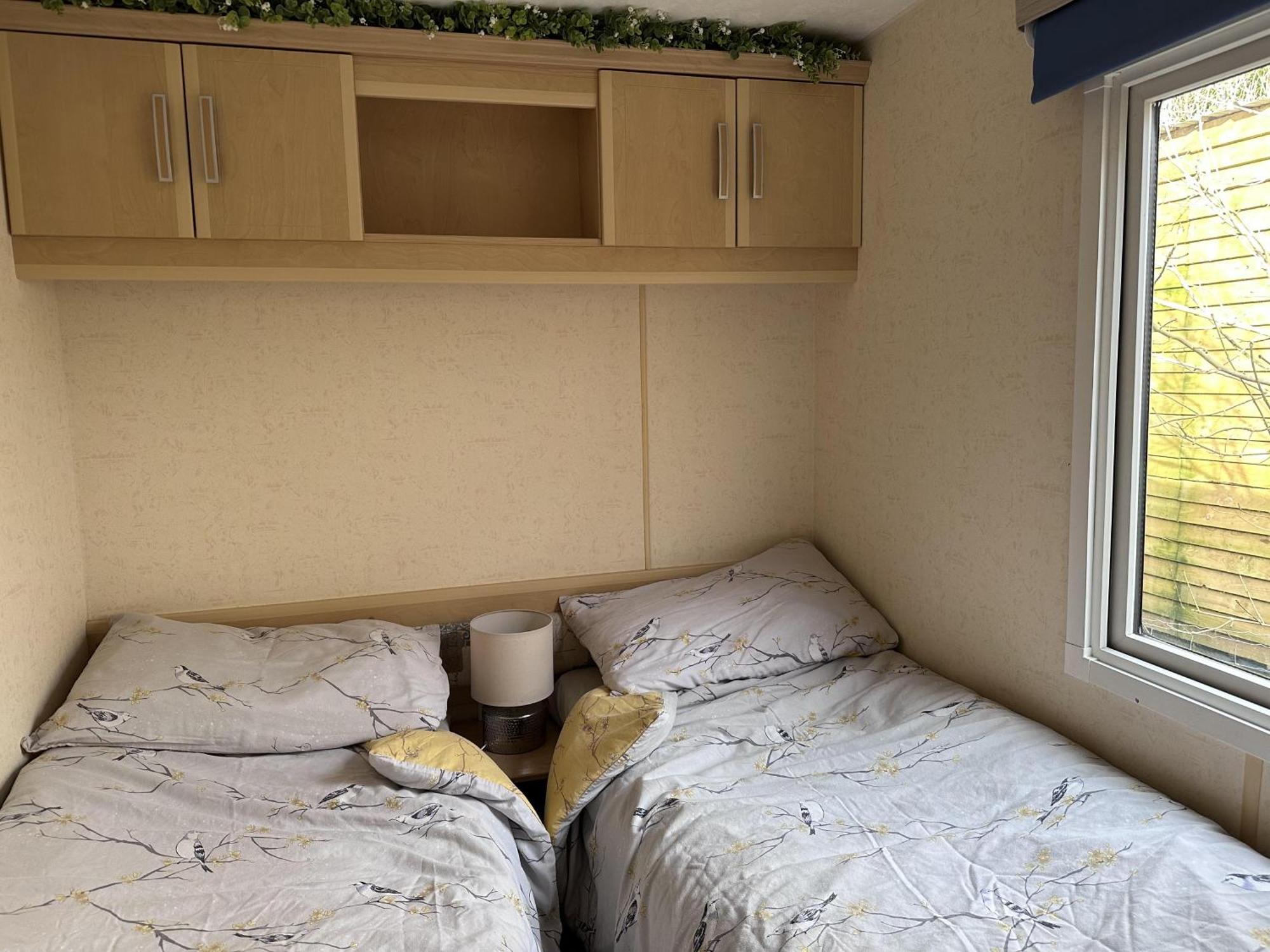 Captivating 2-Bed Static Caravan In Holyhead Llanfachraeth Extérieur photo